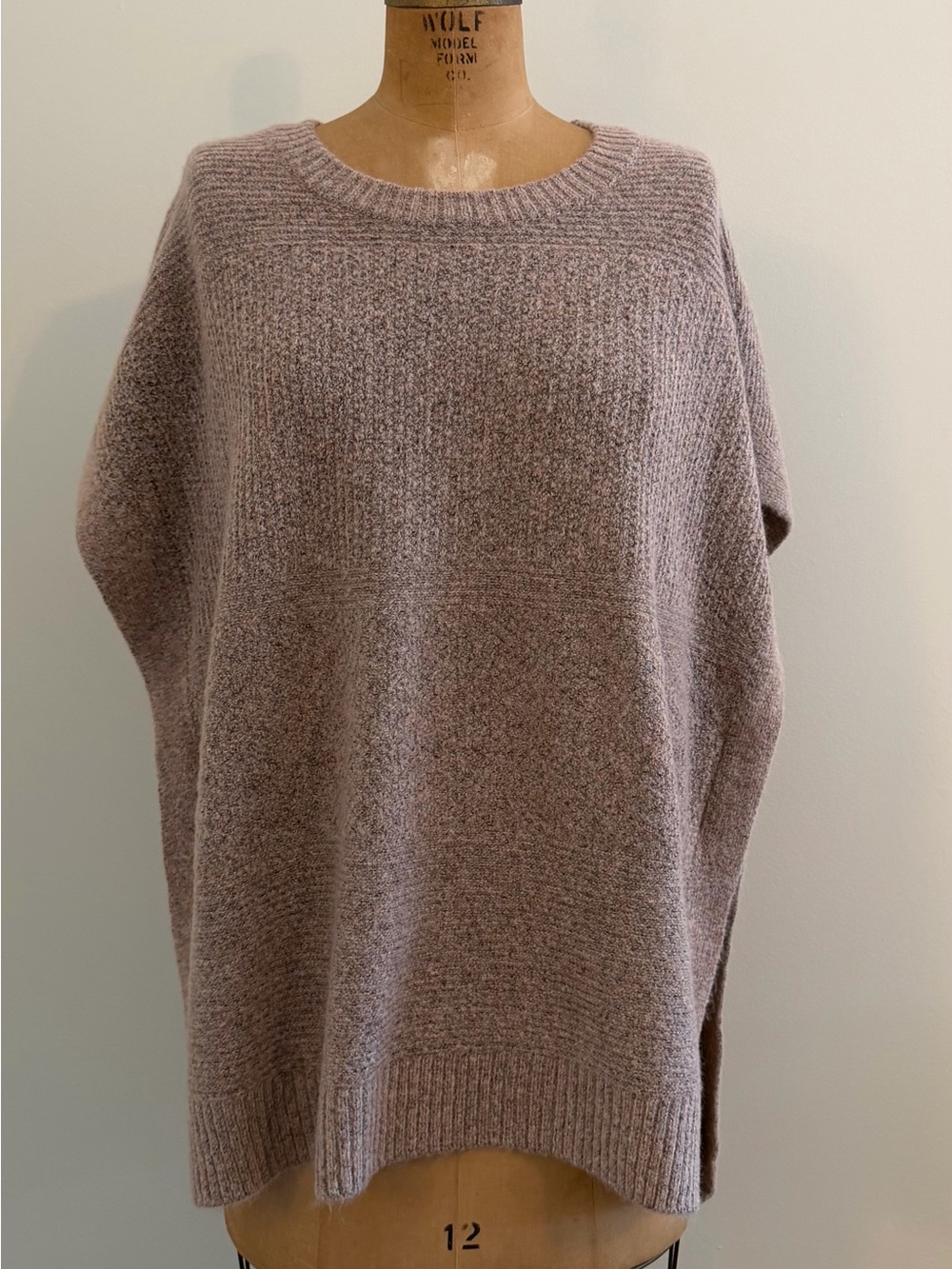 Universal Thread - Women's Cozy Crewneck Sweater - Brown